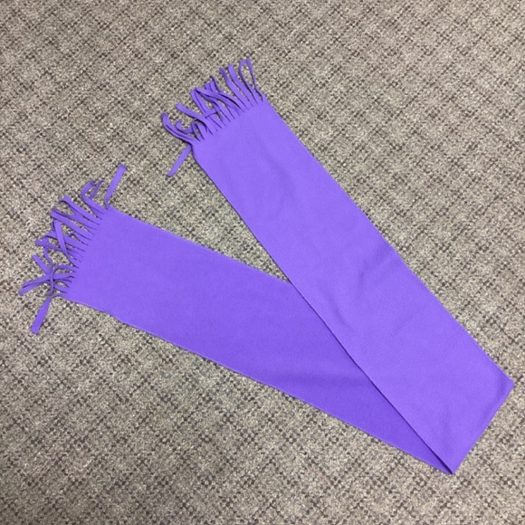 $1 Bundled * Girls Purple Grape Colored Fleece Scarf - Picture 2 of 8